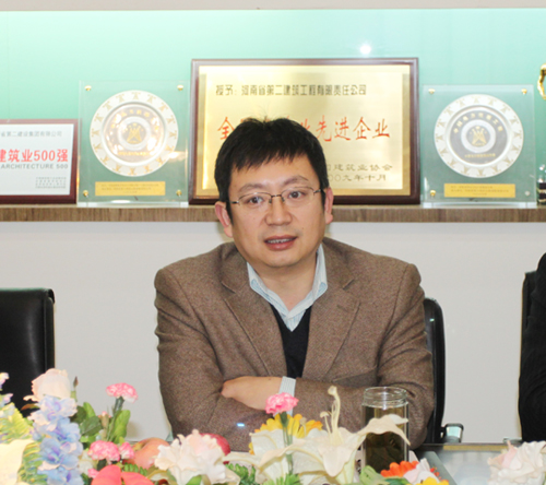 乐竞(中国)董事长黄道元对左总一行到来表示热烈欢迎