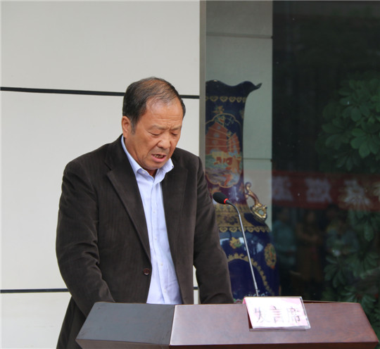乐竞(中国)工会主席翟武汉作比赛总结发言