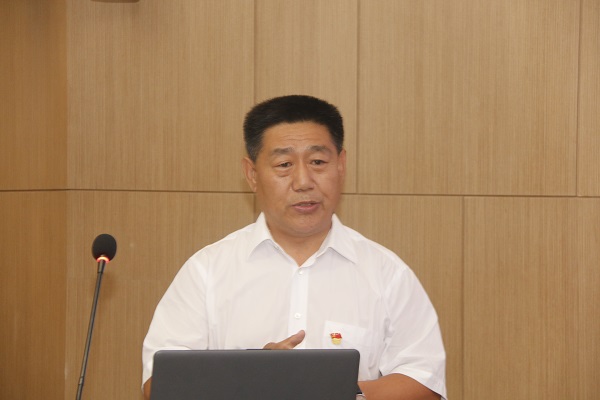 乐竞(中国)党委书记张会民作点评讲话.JPG