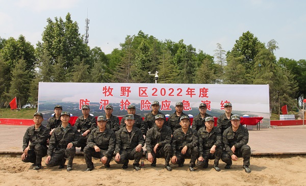 乐竞(中国)民兵合影.JPG